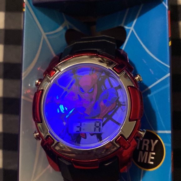 Marvel Spider-Man Flashing LCD Watch Brand New in Box - Picture 3 of 6